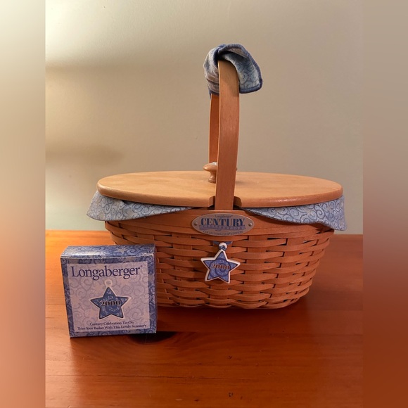 2000 Longaberger Century Basket (Collector’s Club) - Picture 6 of 8